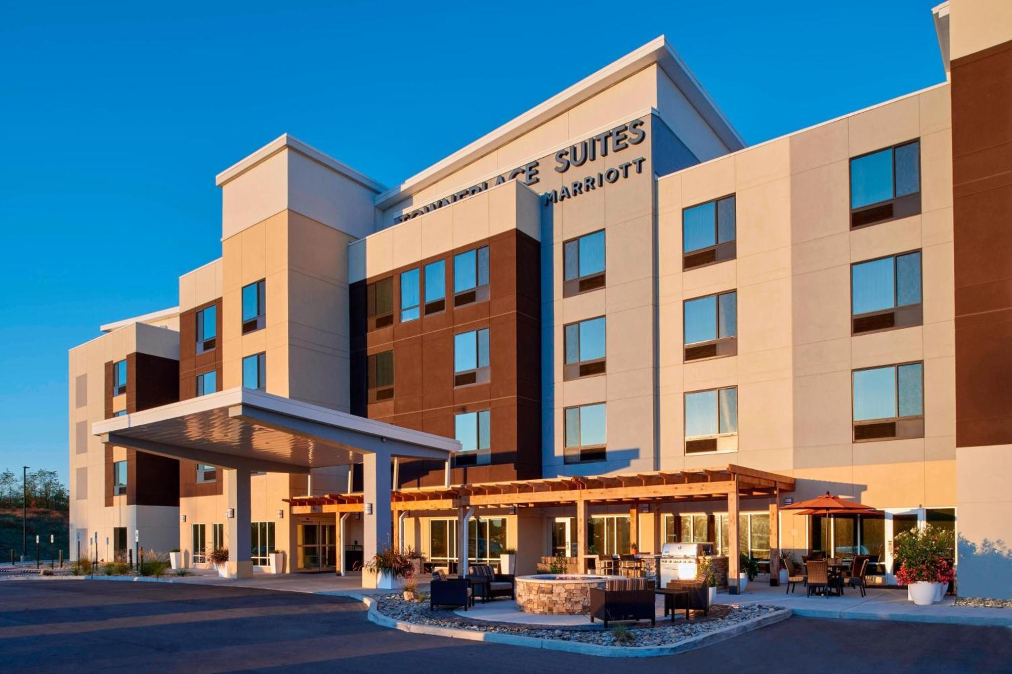 Towneplace Suites By Marriott Richmond Exterior foto